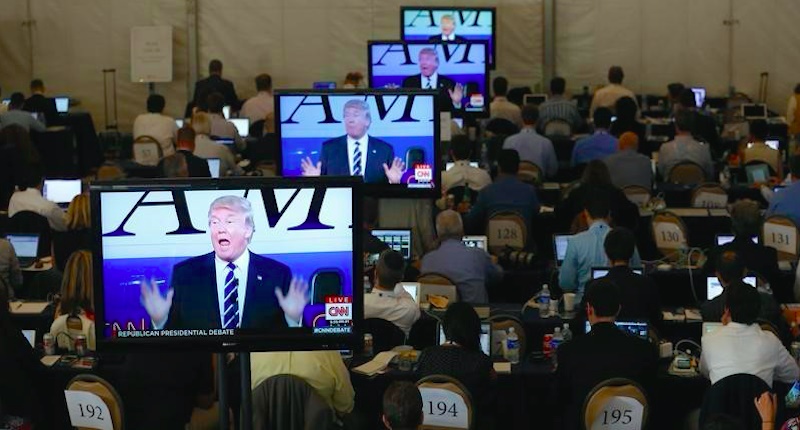 CNN-debate-on-TV-REUTERS-800x430